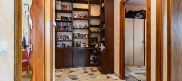 4 bedrooms Apartment in Rome, Italy No. 314272 25