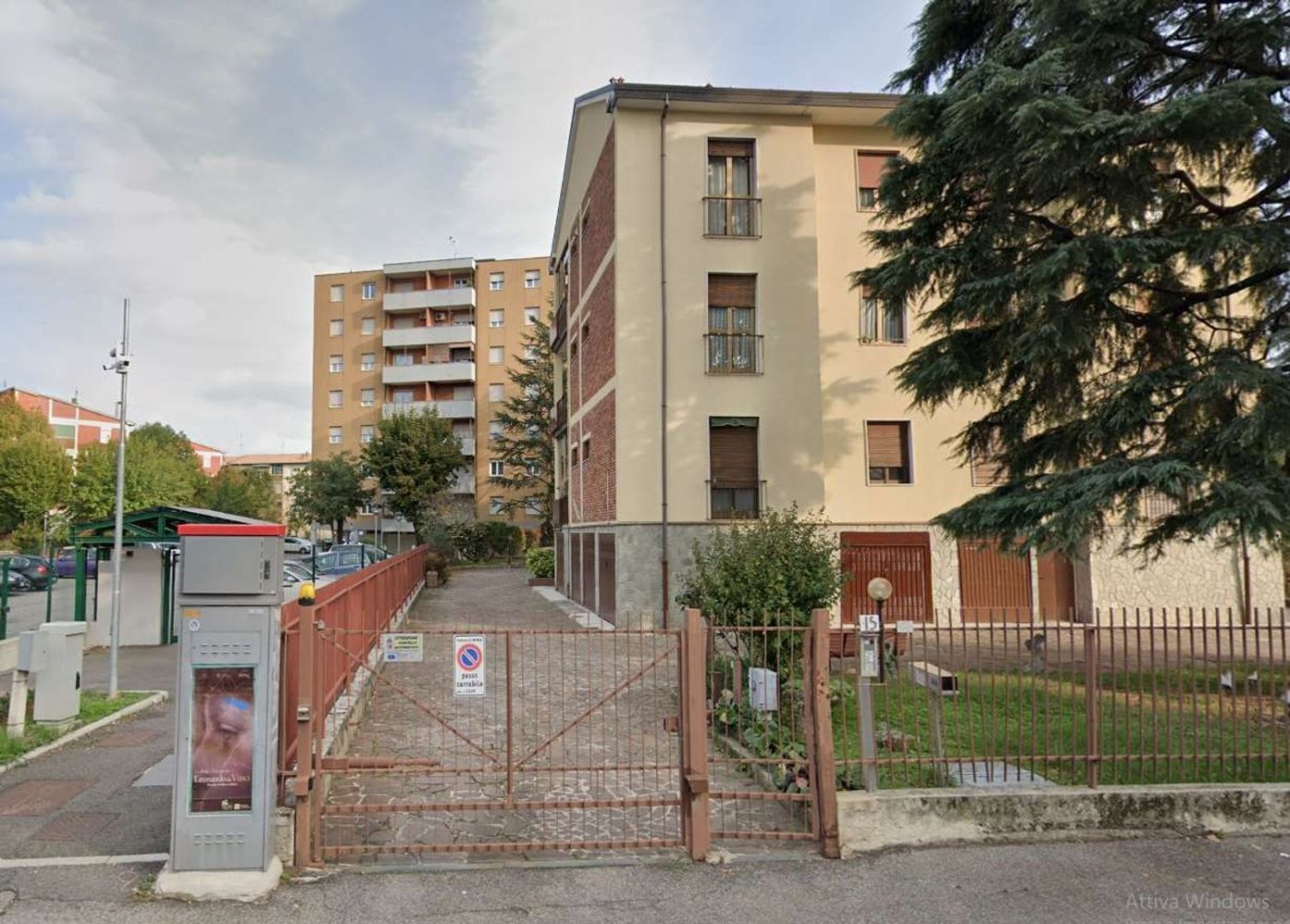 4 rooms Apartment in Monza, Italy No. 3784