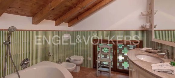 Casa de 15 habitaciónes en Galbiate, Italy No. 103899 5