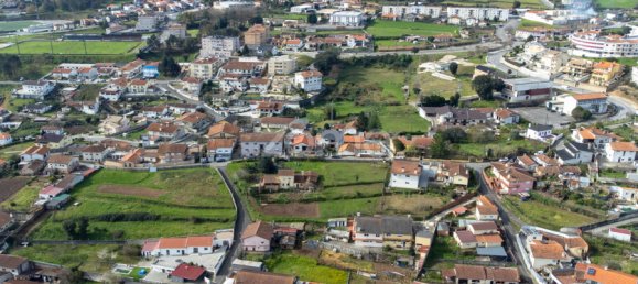 Land in Vila de Cucujaes, Portugal No. 88889 11