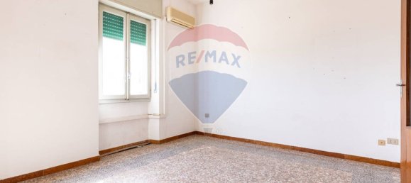 4 bedrooms Apartment in Cagliari, Italy No. 45391 5