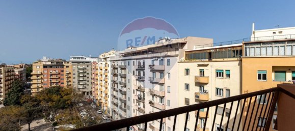 4 bedrooms Apartment in Cagliari, Italy No. 45391 27