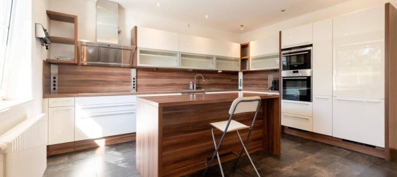 Дом с 3 спальнями в Вена, Австрия № 222549 3