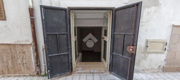 Garaje en Vieste, Italy 47 m² No. 133774 3