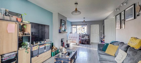 3 bedrooms House in Gloucester, United Kingdom No. 13601 8