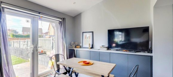 3 bedrooms House in Gloucester, United Kingdom No. 13601 7