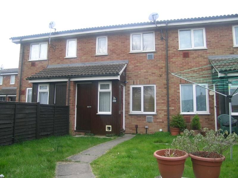 1 bedroom House in Surrey, United Kingdom No. 8606