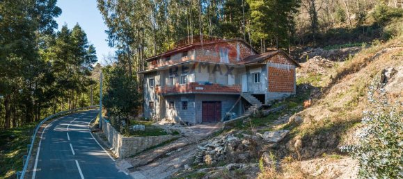 4 bedrooms House in Terras de Bouro, Portugal No. 38814 2