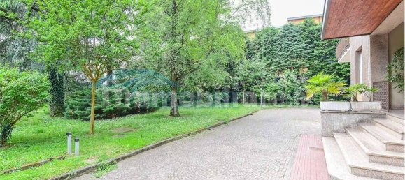 2 bedrooms Apartment in Seveso, Italy No. 316391 2