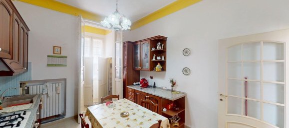 Apartamento de 4 dormitorios en Villafranca in Lunigiana, Italy No. 343458 17