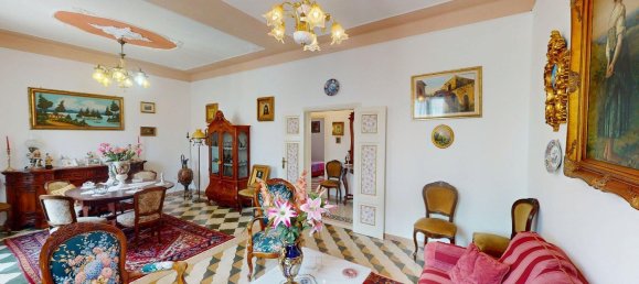 Apartamento de 4 dormitorios en Villafranca in Lunigiana, Italy No. 343458 6