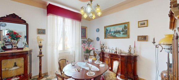 Apartamento de 4 dormitorios en Villafranca in Lunigiana, Italy No. 343458 11