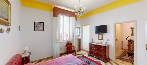 Apartamento de 4 dormitorios en Villafranca in Lunigiana, Italy No. 343458 22