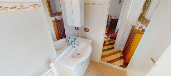 Apartamento de 4 dormitorios en Villafranca in Lunigiana, Italy No. 343458 25