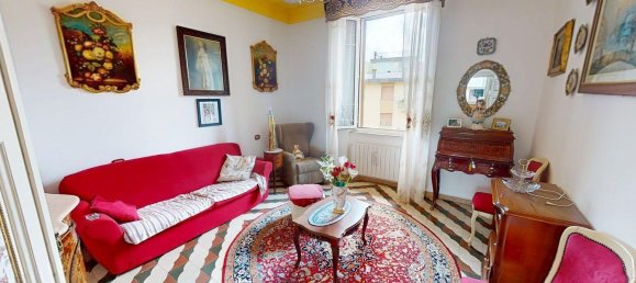 Apartamento de 4 dormitorios en Villafranca in Lunigiana, Italy No. 343458 30