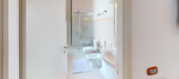 Apartamento de 4 dormitorios en Villafranca in Lunigiana, Italy No. 343458 42