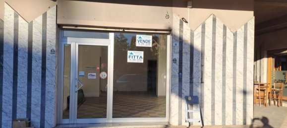 2 rooms Commercial property in Rende, Italy No. 113627 4