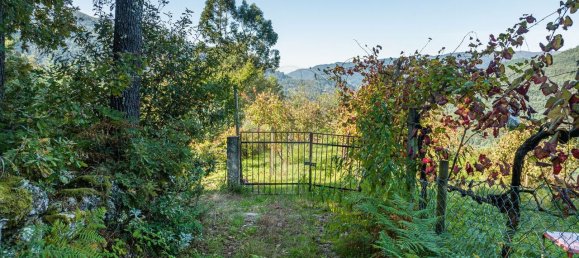 Terrain à Louredo, Portugal 2120m² No. 55073 5