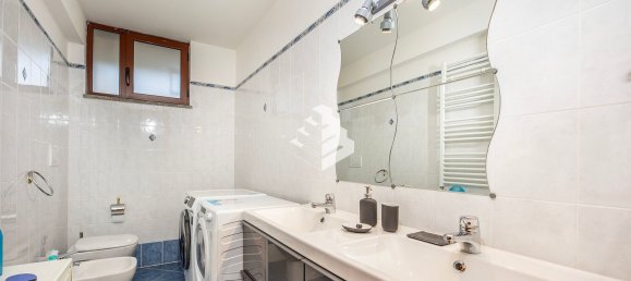 Casa de 4 divisões em Rome, Italy N.º 65364 19