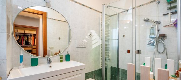 Casa de 4 divisões em Rome, Italy N.º 65364 7