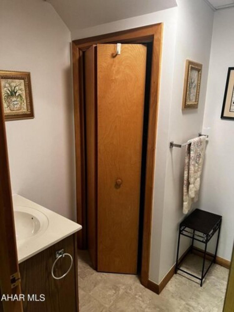 3 bedrooms House in Hollidaysburg, USA No. 385375