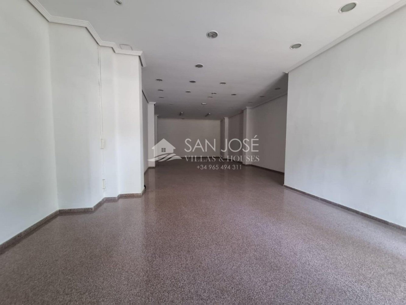 107m² Commercial property in Novelda, Spain No. 93013