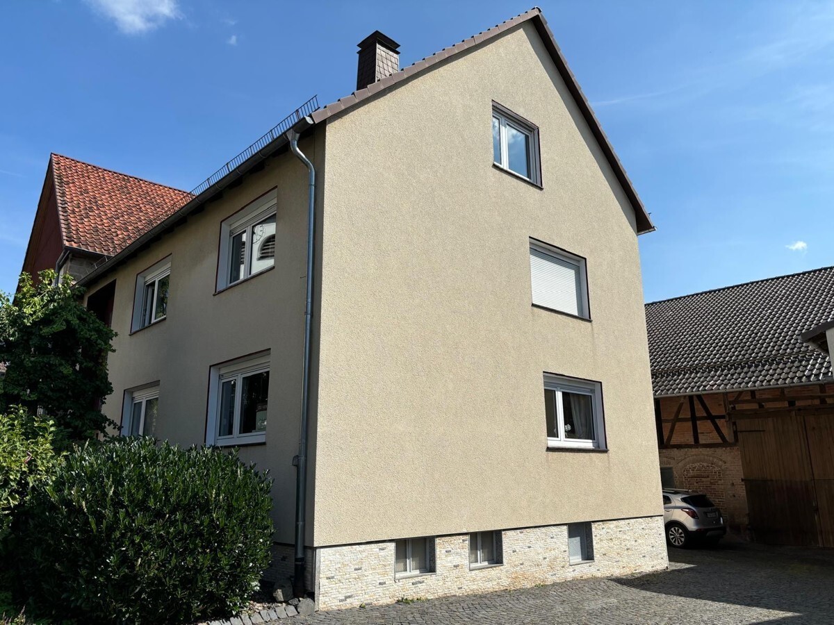 7 rooms Building in Kassel, Germany No. 169380