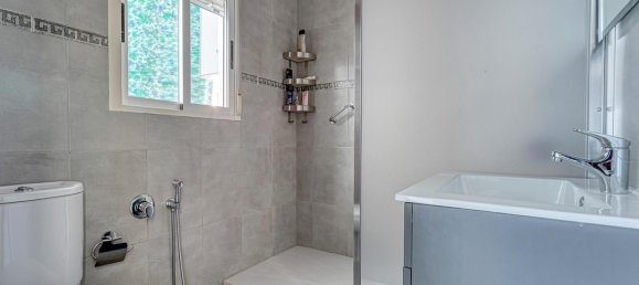 4 bedrooms Apartment in Sants-Montjuic, Spain No. 167096 21