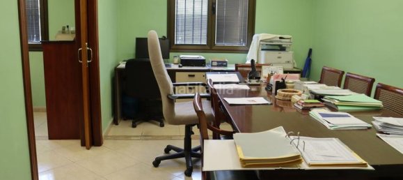 Gewerbliche Immobilie in Madrid, Spain 1553m², Nr. 120624 8