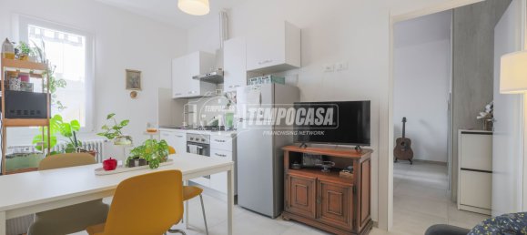2-salle Appartement à Bologna, Italy No. 293666 13