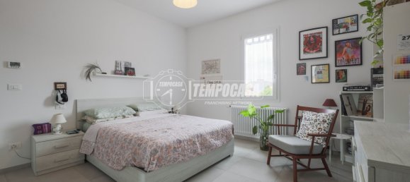 2-salle Appartement à Bologna, Italy No. 293666 15