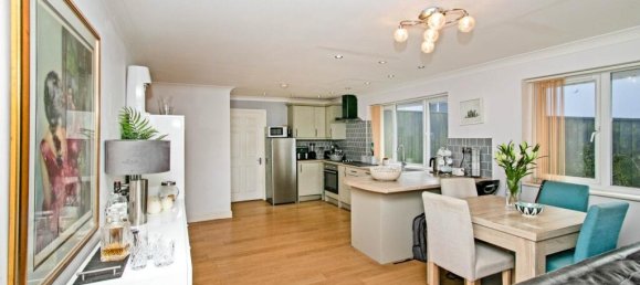 3 bedrooms Bungalow in Redruth, United Kingdom No. 2365 4