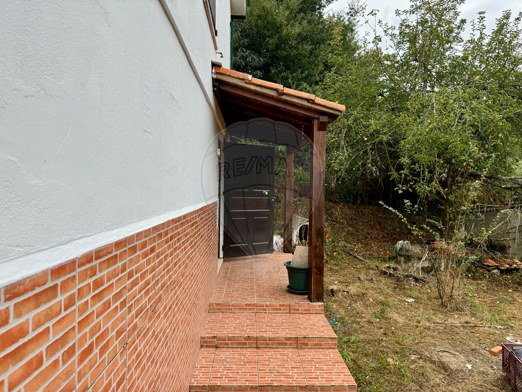 3 bedrooms House in Friestas, Portugal No. 17887