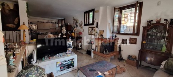 3 bedrooms Villa in Ardea, Italy No. 273176 10