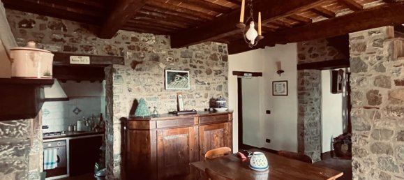 Casa de 7 dormitorios en Sorano, Italy No. 318100 2