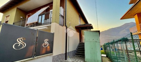 3 rooms Apartment in Pradalunga, Italy No. 235839 2