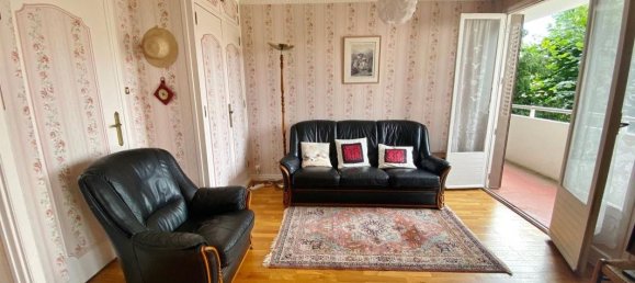 2 bedrooms Apartment in Sainte-Foy-les-Lyon, France No. 302297 3