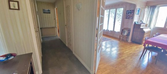 2 bedrooms Apartment in Sainte-Foy-les-Lyon, France No. 302297 10