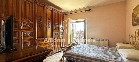 Casa de 11 divisões em Todi, Italy N.º 231226 34