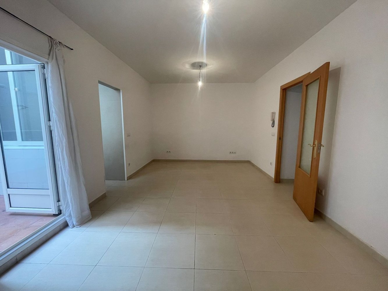 1 bedroom Apartment in L'Hospitalet de Llobregat, Spain No. 232577