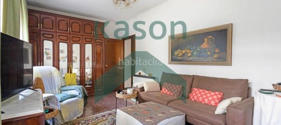Apartamento de 4 dormitorios en Madrid, Spain No. 153465 4