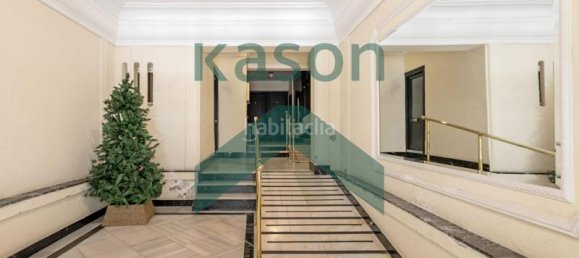 Apartamento de 4 dormitorios en Madrid, Spain No. 153465 37