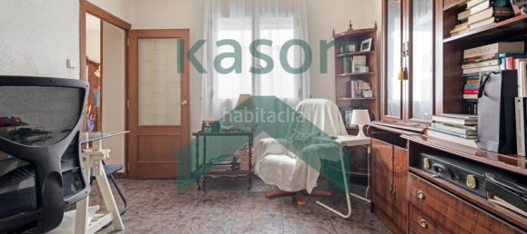Apartamento de 4 dormitorios en Madrid, Spain No. 153465 22