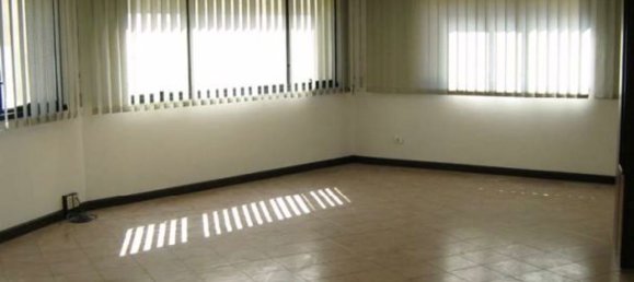 255m² Office in Padua, Italy No. 373699 7