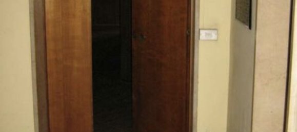 255m² Office in Padua, Italy No. 373699 8