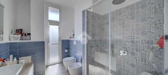 4-salle Appartement à Turin, Italy No. 281186 18