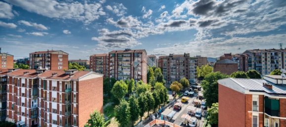 4-salle Appartement à Turin, Italy No. 281186 8