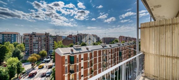4-salle Appartement à Turin, Italy No. 281186 7