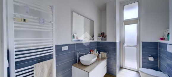 4-salle Appartement à Turin, Italy No. 281186 19