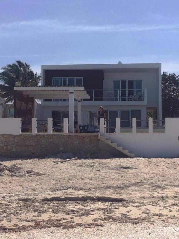 3 bedrooms House in Yucatan, Mexico No. 165288